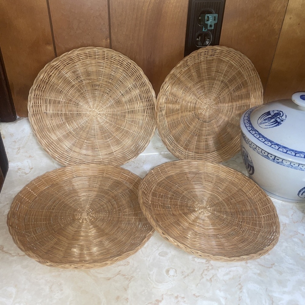 Set Of‎ Four Vintage Rattan Reed Wicker Plate Holders